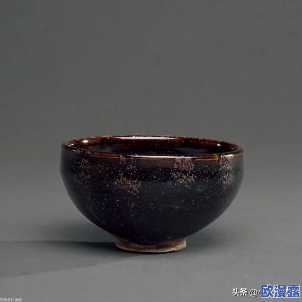 国产特黄色：解析这一独特色彩在中国文化中的象征意义及其在现代设计与艺术中的应用与影响