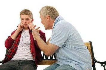 疯批父子骨科爸爸宠:讲述一位在医疗行业中极具个性和执着的父亲,如何用独特的方式关爱和培养他的儿子,共同面对生活中的挑战与成长 疯批父子骨科爸爸宠:讲述一位在医疗行业中极具个性和执着的父亲,如何用独特的方式关爱和培养他的儿子,共同面对生活中的挑战与成长