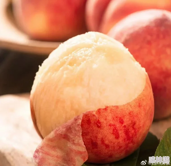 精品人伦一品二品三品蜜桃,网友热议:这款蜜桃的口感和香气真是让人惊艳,值得一试! 精品人伦一品二品三品蜜桃,网友热议:这款蜜桃的口感和香气真是让人惊艳,值得一试!