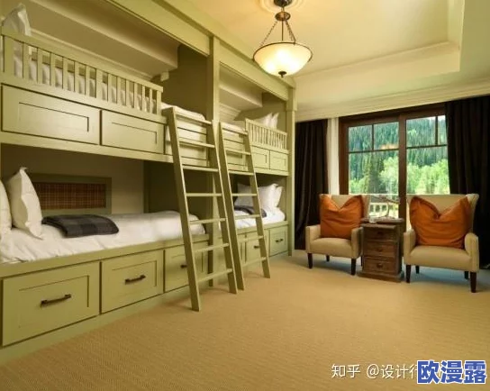 熄灯后的寝室ph郁寒，竟然被同学拍到与神秘对象深夜密谈，背后隐藏的秘密让人好奇不已！