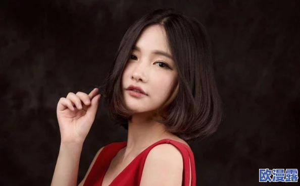 那个国产黄片：传闻背后竟隐藏着导演与女主角的秘密恋情，网友热议剧情与现实交织的奇妙关系！