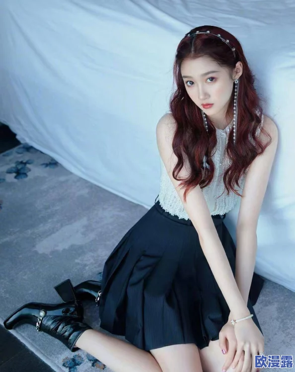 美女张开腿让我 了一夜照片，网友热议背后故事与真实经历，引发广泛关注和讨论