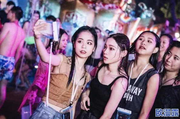 乌克兰鲜嫩ⅩXXX喷水：深入了解其背后的文化与风俗，感受独特的魅力与吸引力