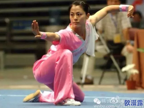 黑士ちゃんが的腿法娴熟脚法：深入解析黑士在武术中展现出的高超腿法技巧与独特脚法运用，带你领略其精湛技艺