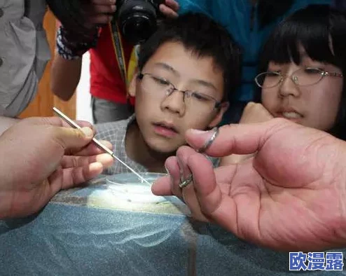 生物老师用自己做繁衍例子,网友纷纷表示:这样的教学方式让人耳目一新,生动有趣又易于理解! 生物老师用自己做繁衍例子,网友纷纷表示:这样的教学方式让人耳目一新,生动有趣又易于理解!