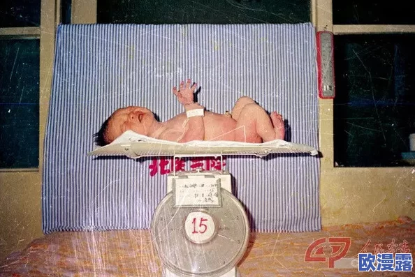 CnⅰneSe偷看农妇BBw，讲述了一位中国农妇在日常生活中被意外拍摄的趣事，引发了网友们的热议与讨论