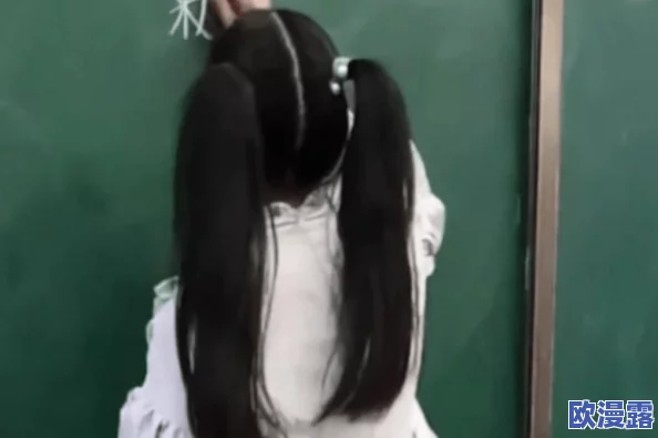 隔壁的老师呻吟声引发学生恐慌,校园内外纷纷猜测背后真相,令人震惊的事件曝光! 隔壁的老师呻吟声引发学生恐慌,校园内外纷纷猜测背后真相,令人震惊的事件曝光!