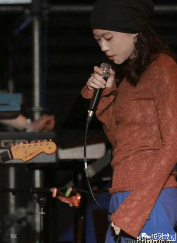 国外rapper小女孩：这位年轻的女歌手以其独特的风格和才华在国际音乐界崭露头角，吸引了众多粉丝的关注