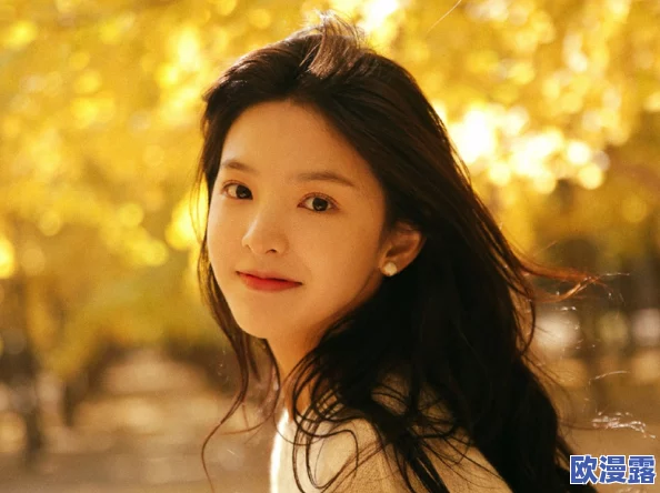 杨超越miumiu图片引发网友热议,惊人造型曝光令人瞩目,瞬间成为时尚界焦点! 杨超越miumiu图片引发网友热议,惊人造型曝光令人瞩目,瞬间成为时尚界焦点!