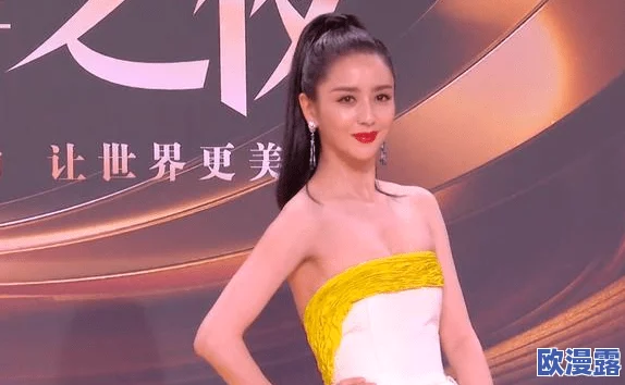 婷婷久久激情啪啪：最新娱乐圈绯闻曝光，明星情侣甜蜜互动引发网友热议，背后故事令人惊讶！