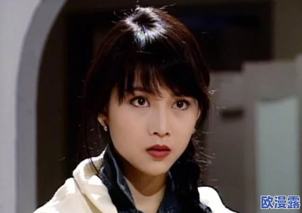 美女露%100,展现无与伦比的魅力与自信,吸引众多目光,引发热议和讨论,成为社交媒体的新焦点 美女露%100,展现无与伦比的魅力与自信,吸引众多目光,引发热议和讨论,成为社交媒体的新焦点