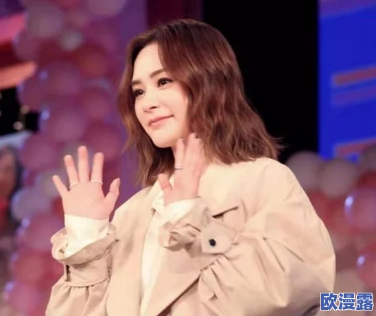 海角51吃瓜莫里秀：最新动态揭示明星背后的趣事与热议，引发网友热烈讨论与关注！