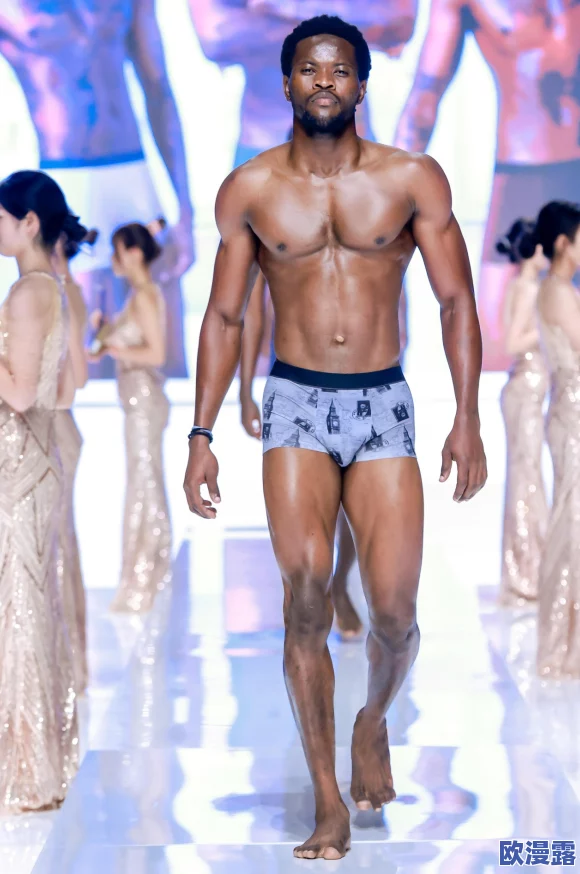 宏翔GAY精品猛男CAO2020:全新系列发布,展现男性魅力与时尚风潮的完美结合 宏翔GAY精品猛男CAO2020:全新系列发布,展现男性魅力与时尚风潮的完美结合