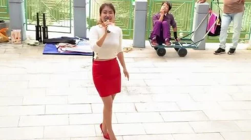 妖媚婷户外系列在线播放：全新内容上线，带你领略不一样的户外魅力与风情！
