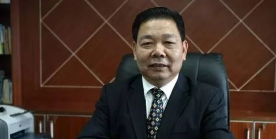 顶级村医徐叔陈:用无私奉献和高超医术,改变乡村医疗格局,赢得百姓心! 顶级村医徐叔陈:用无私奉献和高超医术,改变乡村医疗格局,赢得百姓心!