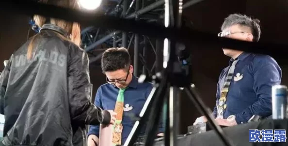 给老子叫老子要听，最新动态引发热议，网友纷纷发表看法与评论，讨论声势浩大！