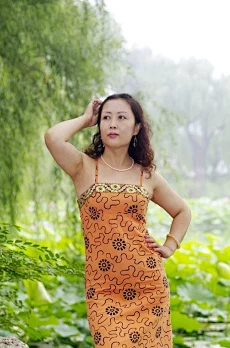 丰滿岳妇DvD：最新动态曝光，精彩内容引发观众热议，期待更多作品发布！