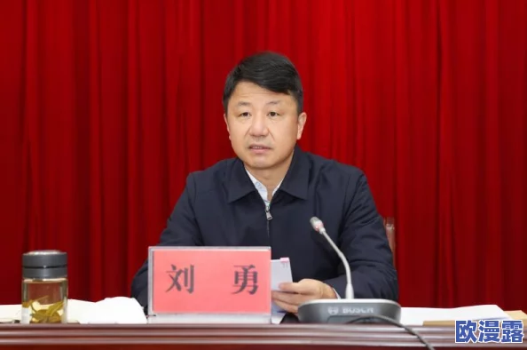 老师黄*:最新进展显示其在教育改革方面的创新举措已获得广泛认可,推动了多项政策的实施与落地 老师黄*:最新进展显示其在教育改革方面的创新举措已获得广泛认可,推动了多项政策的实施与落地