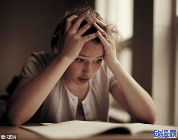 男人把女人狂躁的免费视频引发热议,网友们纷纷讨论其背后的情感问题与社会现象,观点各异 男人把女人狂躁的免费视频引发热议,网友们纷纷讨论其背后的情感问题与社会现象,观点各异