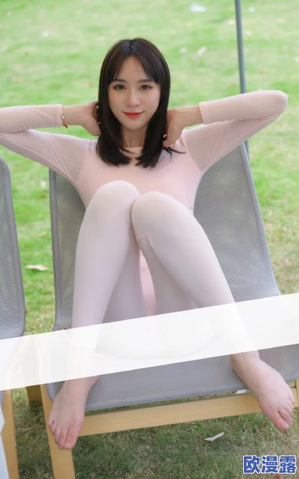 美女用手扒开粉嫩的屁股,这种行为引发了网友们的热议,大家对这种展示方式有不同看法,有人觉得过于露骨,也有人认为是艺术表现 美女用手扒开粉嫩的屁股,这种行为引发了网友们的热议,大家对这种展示方式有不同看法,有人觉得过于露骨,也有人认为是艺术表现