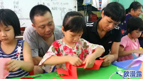 忍不住的亲子伦中文字幕：最新动态揭示了该剧在观众中的热度持续上升，讨论话题不断引发关注