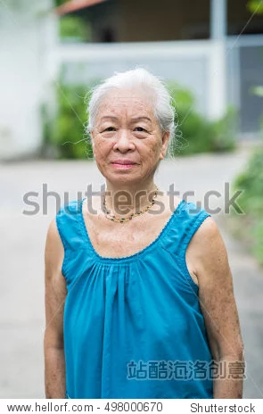 探索亚洲老妇女的毛茸茸魅力：文化、风俗与生活方式的独特视角