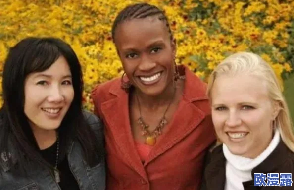娇小亚洲女孩与黑人男友的浪漫故事:跨文化爱情的美丽碰撞 娇小亚洲女孩与黑人男友的浪漫故事:跨文化爱情的美丽碰撞