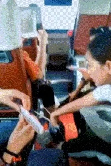 啊!摁摁~啊!用力~快点动态图，网友们纷纷表示这段动画既搞笑又有趣，瞬间引发了大家的共鸣和热议