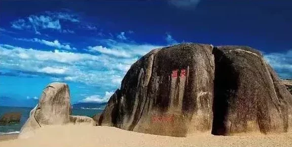 海角 披风：在神秘的海岸线上，探寻披风背后的故事与传说，感受自然与人文的交融之美