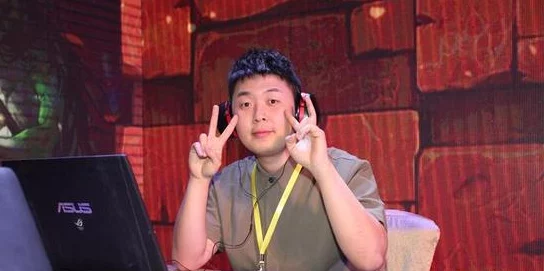 炉石传说杜海涛亮相黄金公开赛,客串解说嘉宾引关注 炉石传说杜海涛亮相黄金公开赛,客串解说嘉宾引关注
