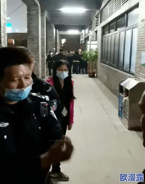 香港三级日本三人妇孕妇：最新动态揭示了该影片在影迷中的热议及其对社会话题的影响，引发广泛讨论
