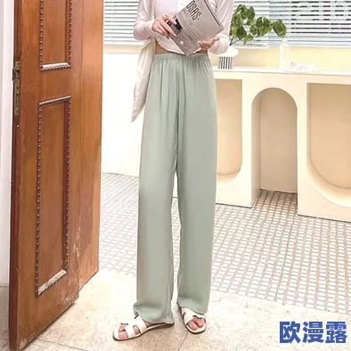 探索小黄文:高H全肉大尺度男男情感世界的深度解析与推荐 探索小黄文:高H全肉大尺度男男情感世界的深度解析与推荐