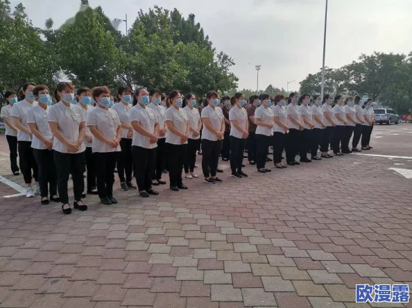 日日麻批免费视频播放40分钟,内容丰富多样,真是让人欲罢不能,值得一看! 日日麻批免费视频播放40分钟,内容丰富多样,真是让人欲罢不能,值得一看!