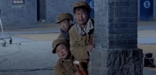 美国一级片：这部影片真是让人惊艳，剧情紧凑，演员表现也很出色！