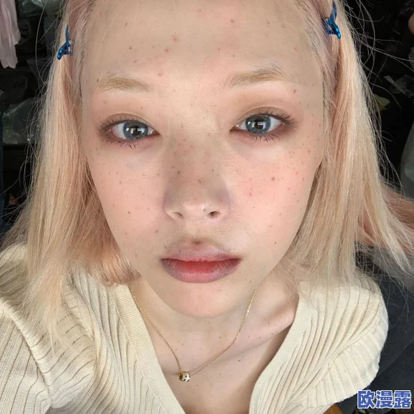 欧美综合自拍亚洲综合图近日引发热议众多网友分享个人自拍作品展现独特风格与创意吸引了大量关注和讨论 欧美综合自拍亚洲综合图近日引发热议众多网友分享个人自拍作品展现独特风格与创意吸引了大量关注和讨论