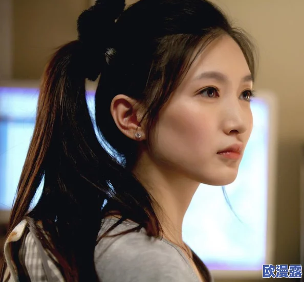 色妞女女女女女bbbb近日引发热议网友纷纷讨论其背后的文化现象和社会影响成为社交媒体上的热门话题