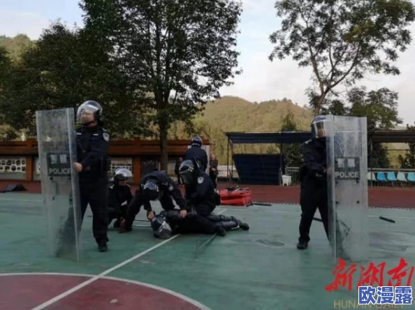 绝地求生刺激战场战术指南:三层楼房高效攻防策略与实战技巧分享 绝地求生刺激战场战术指南:三层楼房高效攻防策略与实战技巧分享